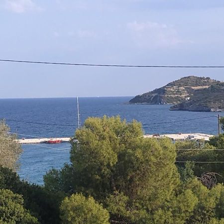 Meltemi Apartments Agia Marina  Экстерьер фото