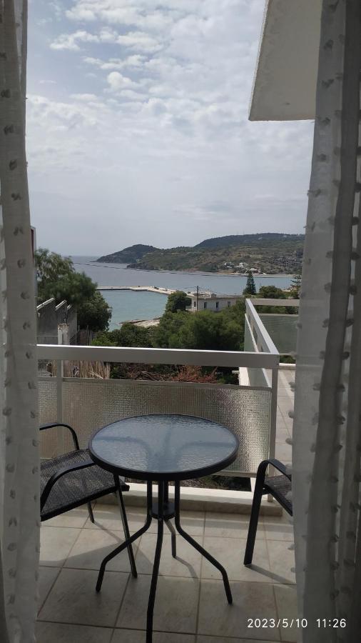 Meltemi Apartments Agia Marina  Экстерьер фото