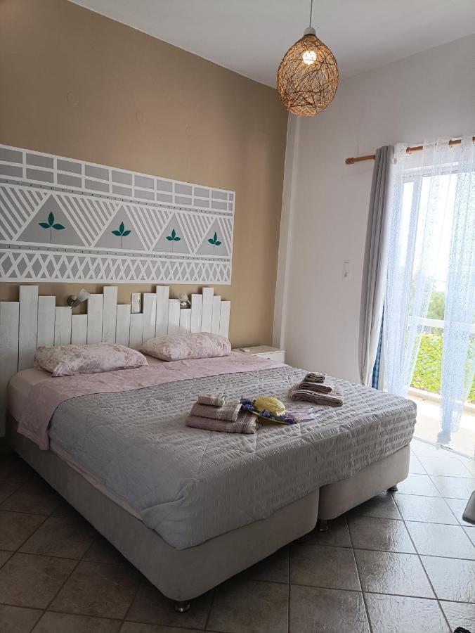 Meltemi Apartments Agia Marina  Экстерьер фото