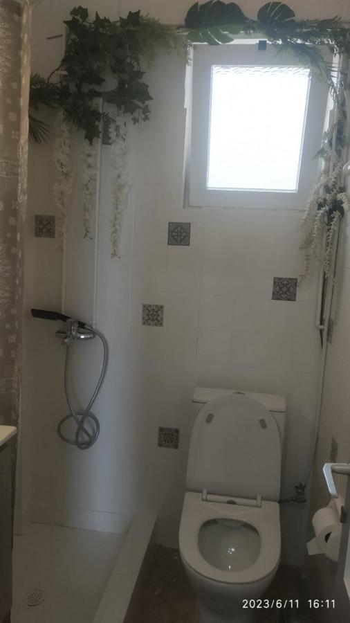 Meltemi Apartments Agia Marina  Экстерьер фото